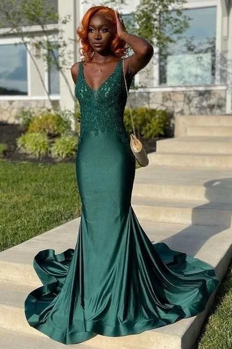 Special Discount Green Lace V-Neck Trumpet Long Prom Dress